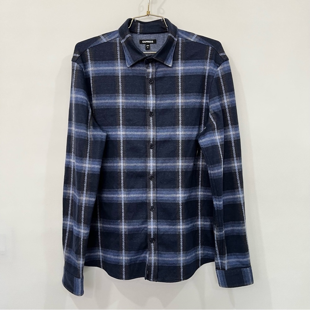 Express Blue Plaid Button-Up Shirt Flannel Comfy Soft Size Medium Long Sleeve